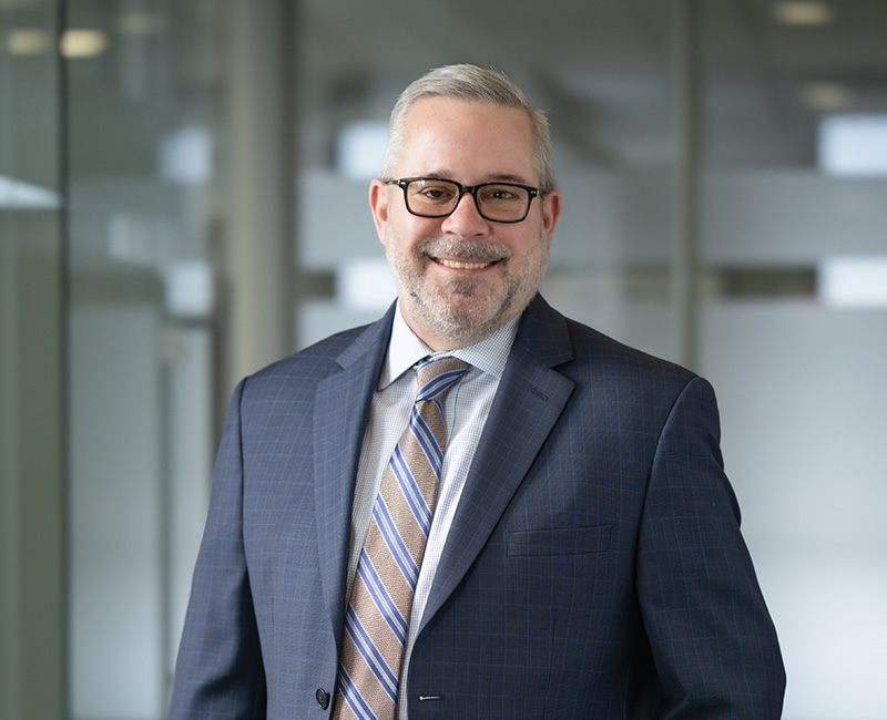 Mike Bussdieker headshot